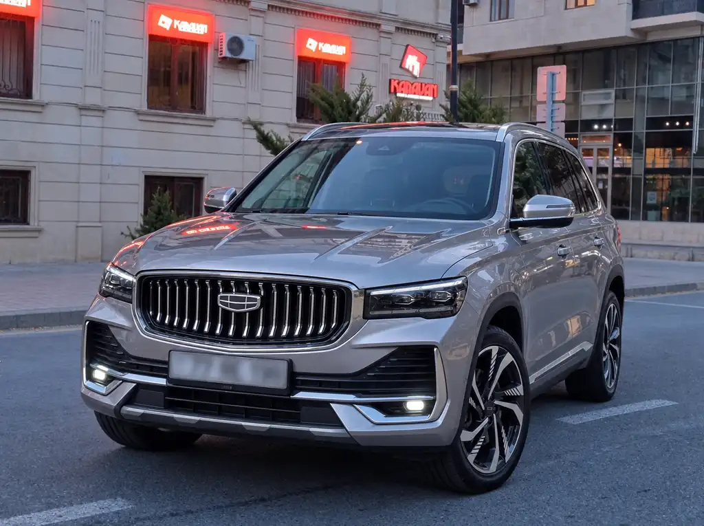 Reliable Crossover Rental in Baku: the Top 10 Bestsellers at Karavan Rent A Car in Baku &mdash; Kia Sportage, Toyota RAV4, Hyundai Santa Fe, Geely Monjaro and More